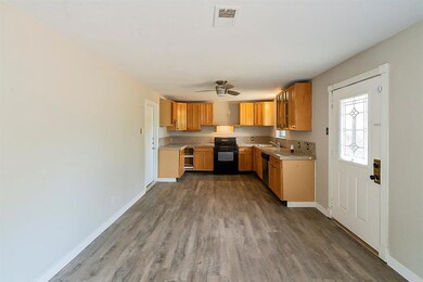 812 Mccurry Ave, Bedford, TX 76022 - photo 5