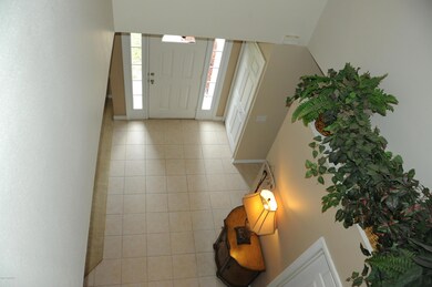 Foyer entryway (3)