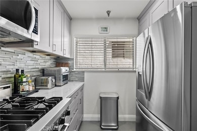 5230 Zelzah Ave unit 3, Encino, CA 91316 - photo 3