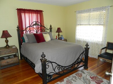 2030 White Ave, Klamath Falls, OR 97601 - photo 5