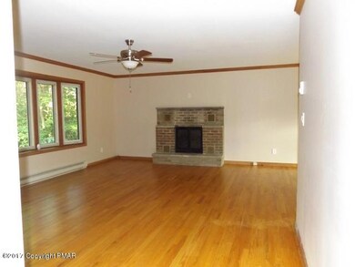 1124 Willow Creek Dr, Kunkletown, PA 18058 - photo 6