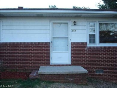 219 Terry Ave, Asheboro, NC 27203 - photo 4
