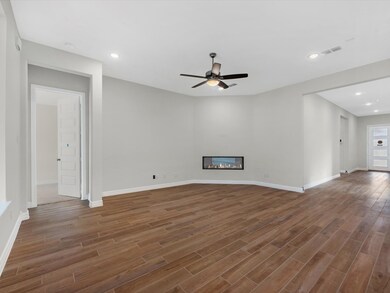 24935 Berwick Bay Ct, Tomball, TX 77375 - photo 6