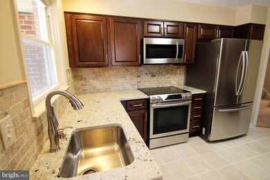 10 Roundridge Rd, Lutherville Timonium, MD 21093 - photo 2