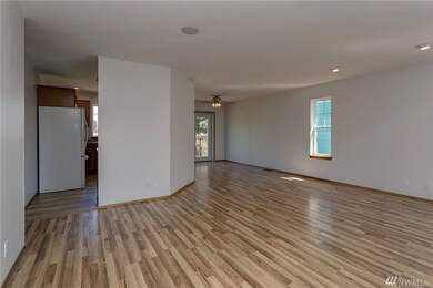 2118 Cherry St, Lynden, WA 98264 - photo 5