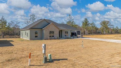 33 Lorie Lee Loop, Deatsville, AL 36022 - photo 2