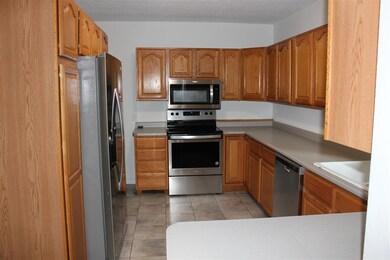 2006 Ashland Ave, Cedar Falls, IA 50613 - photo 2