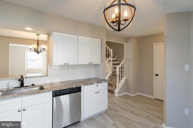 12433 Sky Blue Dr, Germantown, MD 20874 - photo 4