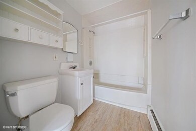 121 N Batavia Ave, Batavia, IL 60510 - photo 2