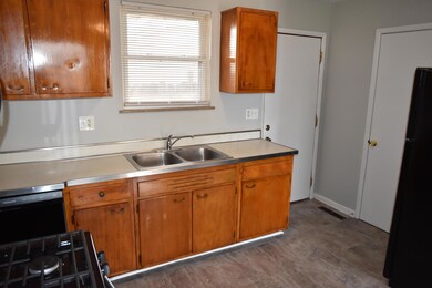 638 E Jenkins Ave unit B, Columbus, OH 43207 - photo 4