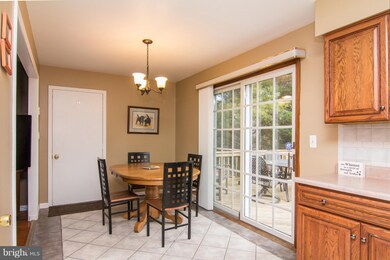 636 Tanglewood Dr, Sykesville, MD 21784 - photo 7