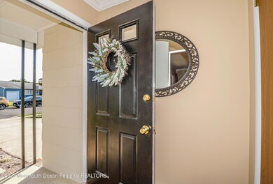 128 Castleton Dr, Toms River, NJ 08757 - photo 4