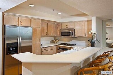 Bright Kitchen
