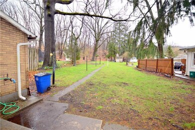 640 Furnace St, Emmaus, PA 18049 - photo 4