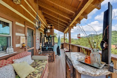 1422 Tiffany Cove Way, Sevierville, TN 37862 - photo 5