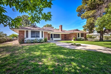1738 S Los Alamos-3