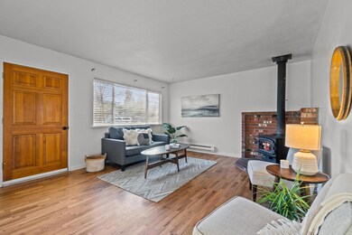 1348 NE Watson Dr, Bend, OR 97701 - photo 3