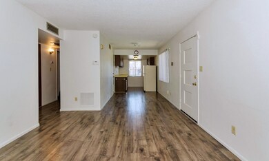 Dining/Kitchen