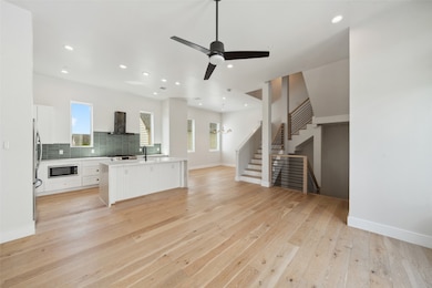 1005 Kern St unit C, Houston, TX 77009 - photo 7