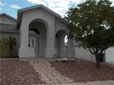 14232 Desert Sage Dr, Horizon City, TX 79928 - photo 2