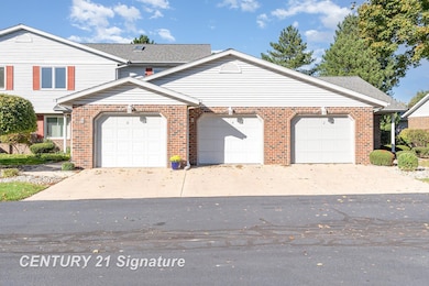 2 Wilshire Dr unit A4, Frankenmuth, MI 48734 - photo 3