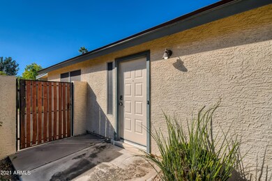 3-967704636-05 Exterior Front Entry
