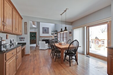 938 Barlina Rd unit 5, Crystal Lake, IL 60014 - photo 3