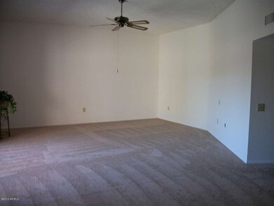 10556 W Palmeras Dr, Sun City, AZ 85373 - photo 4