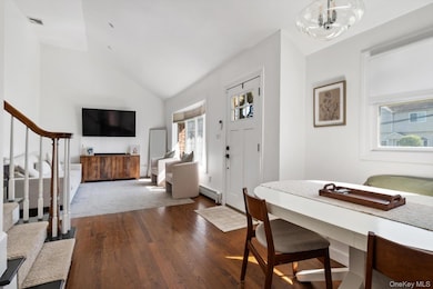 812 Pine Ave, West Islip, NY 11795 - photo 4