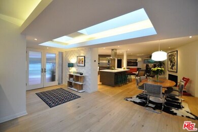 Entry hall leading to kitchen