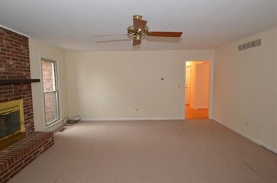 217 Farmbrook Cir, Frankfort, KY 40601 - photo 7