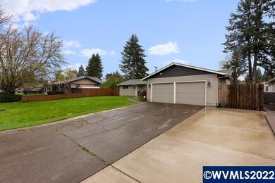 1216 NE Lafayette St, Albany, OR 97321 - photo 2