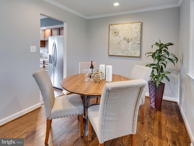 905 Lauren Ln SE, Vienna, VA 22180 - photo 6