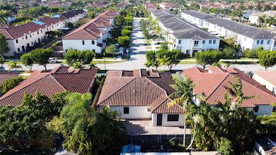 15340 SW 176th Ln, Miami, FL 33187 - photo 4