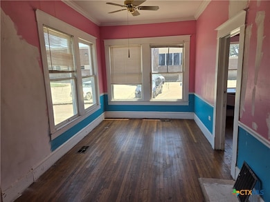 503 N Main St, Temple, TX 76501 - photo 7