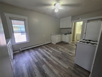 320 Odell Ave unit 2nd floor, Endicott, NY 13760 - photo 3