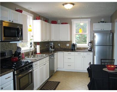 Kitchen. A Cook s Dream.....Totally new, down to t