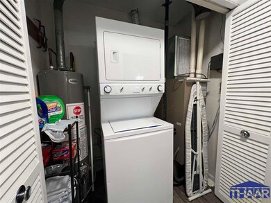 4362 E Poplar Dr unit Apartment  7, Terre Haute, IN 47803 - photo 5