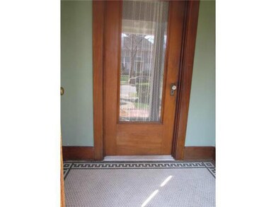 Other Oversized Vestibule