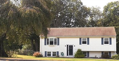 45 Cudworth Rd, Webster, MA 01570 - photo 4