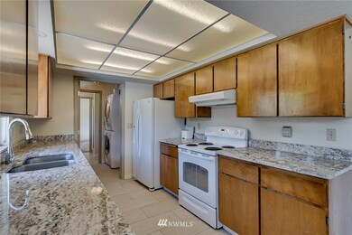 303 S Houston Ave, East Wenatchee, WA 98802 - photo 7