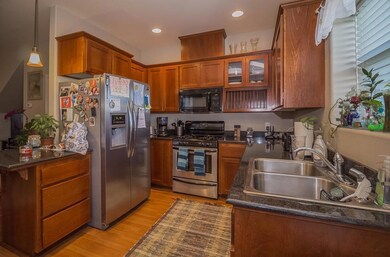 241 Daisy Creek Village Dr, Central Point, OR 97502 - photo 7