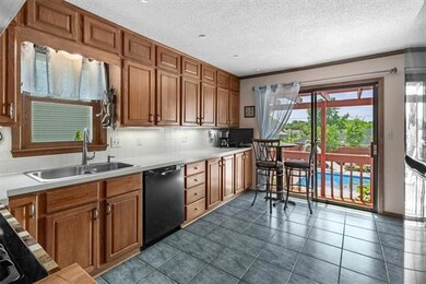 10805 W 48th St, Shawnee, KS 66203 - photo 6