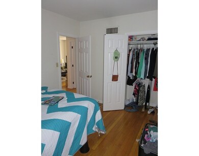 7 Henchman St unit 405, Boston, MA 02113 - photo 5