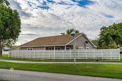 14915 SW 142nd Place, Miami, FL 33186 - photo 4