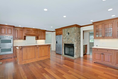 166 Lancelot Rd Fairfield CT-print-002-1