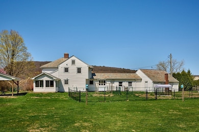 238 N Main St, Sunderland, MA 01375 - photo 3