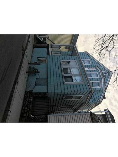 10 Hall Ave, Newport, RI 02840 - photo 4