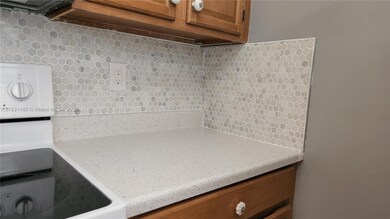 55 SW 12th St unit 3, Dania, FL 33004 - photo 6