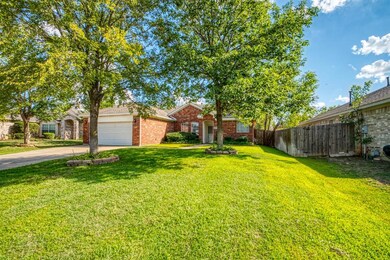 2512 Briar Forest Dr, Denton, TX 76210 - photo 2